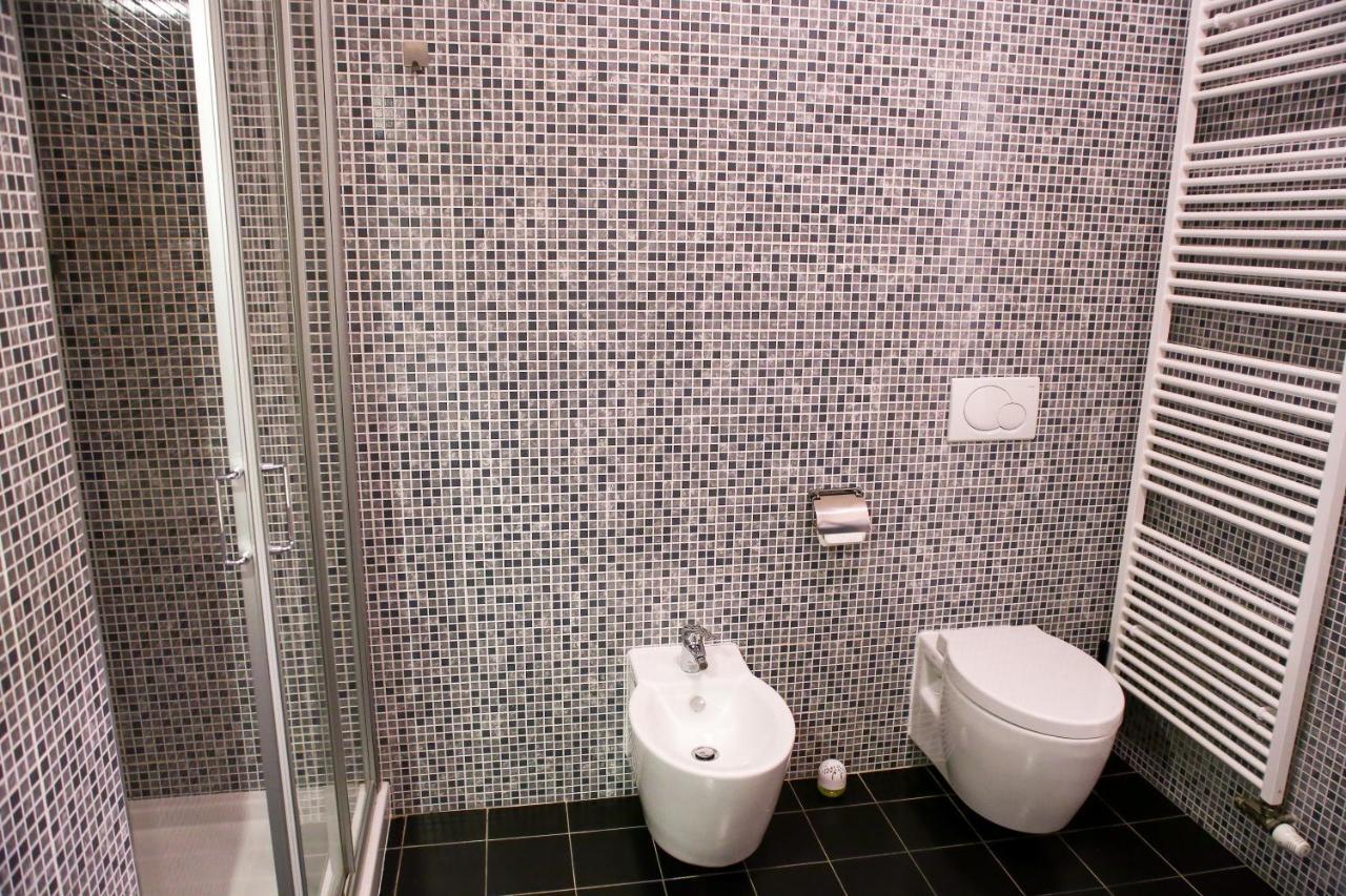 Stefania Apartment Centre Prag Exteriör bild